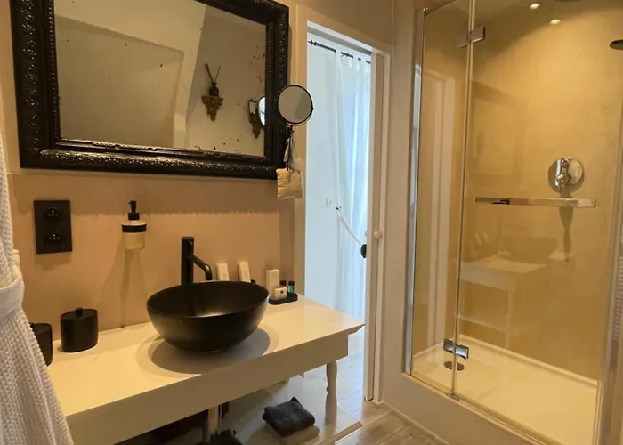 Grain De Sable Bed & Breakfast 4*